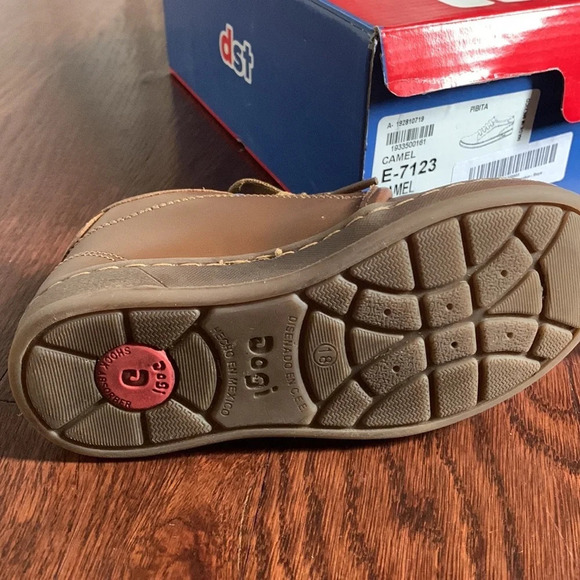 Dogi brown leather boys dress boots camel size 11 EUC - Picture 3 of 6